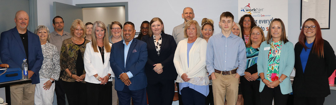 DCEO Deputy Director Julio Rodriguez Visits Man-Tra-Con During Southern Illinois Workforce Development Tour.