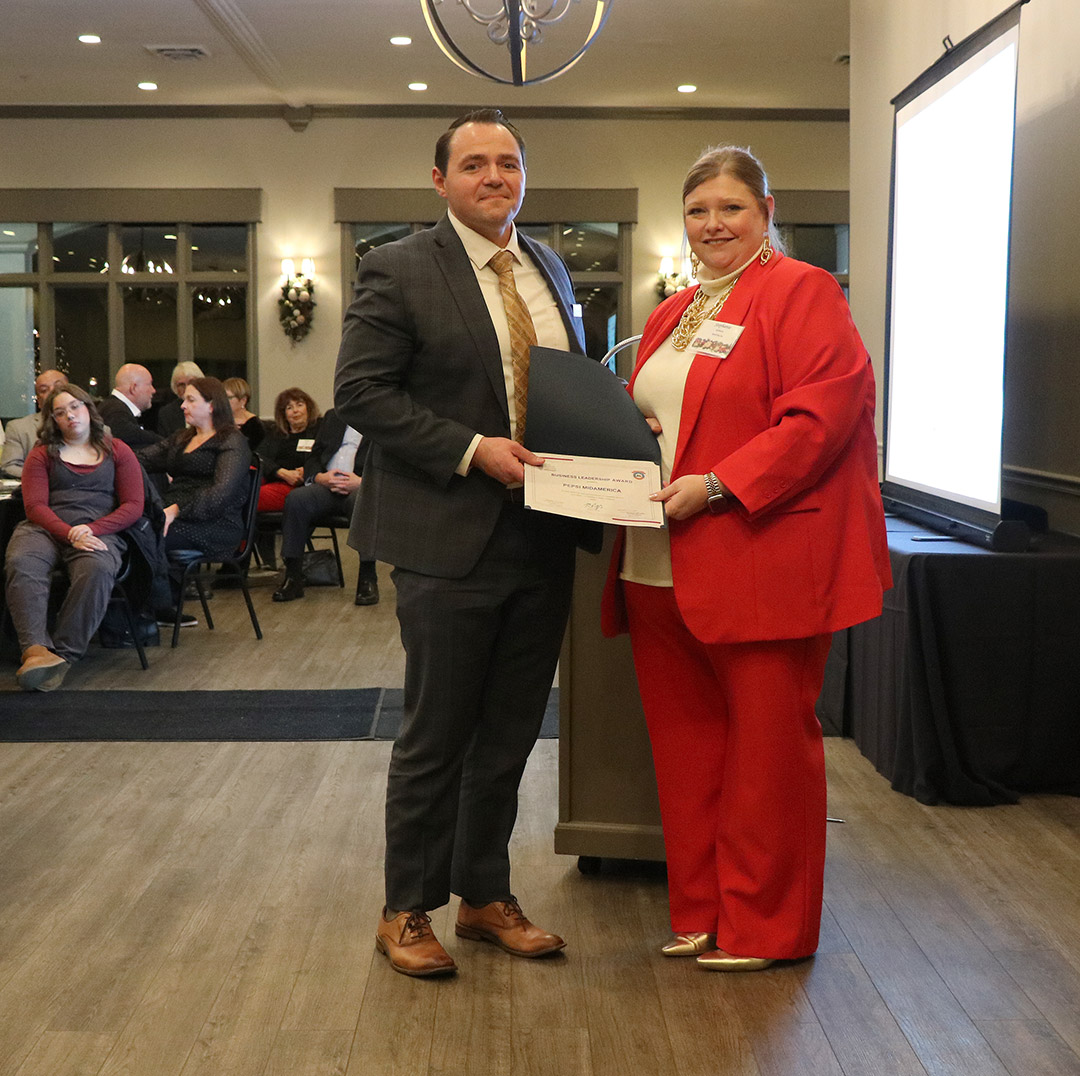 SIWDB Chair Terance Henry honors SIWDB members who have given many years of dedicated service to the board.